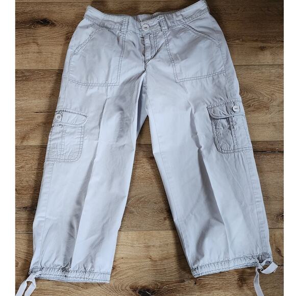 ST. Johns Bay Light Blue Graysish Capri/Cargo Pants  Women's Size 4 - Picture 1 of 11